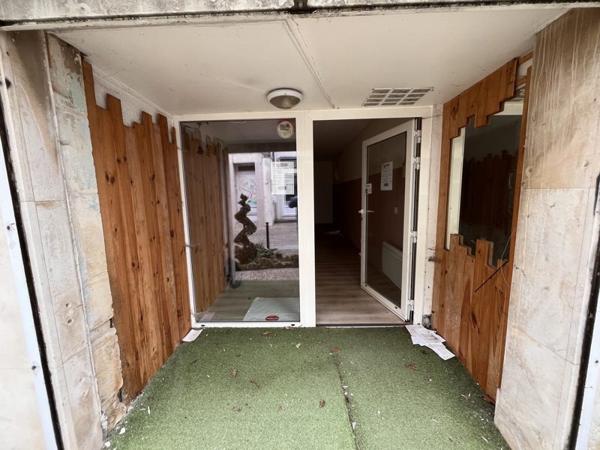 Immeuble à vendre |  Pons |  44 m²