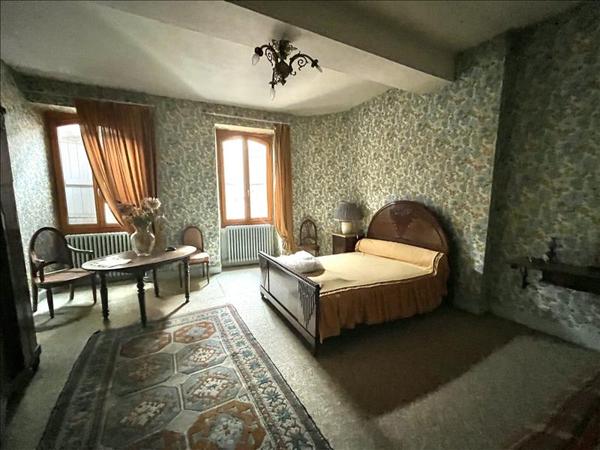 Maison à vendre |  Sos |  15 pièces | 300 m²