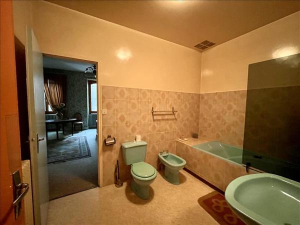 Maison à vendre |  Sos |  15 pièces | 300 m²