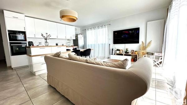 Appartement 4 pièces de 100 m² à Andrézieux-Bouthéon (42160)