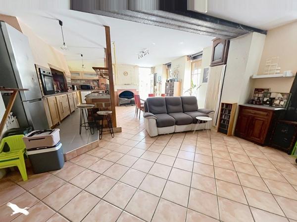 Maison à vendre 150 500 € Baignes-Sainte-Radegonde 5 p 171 m² DPE F