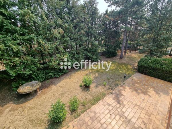 Maison 11 pièces - 272 m²