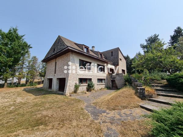 Maison 11 pièces - 272 m²