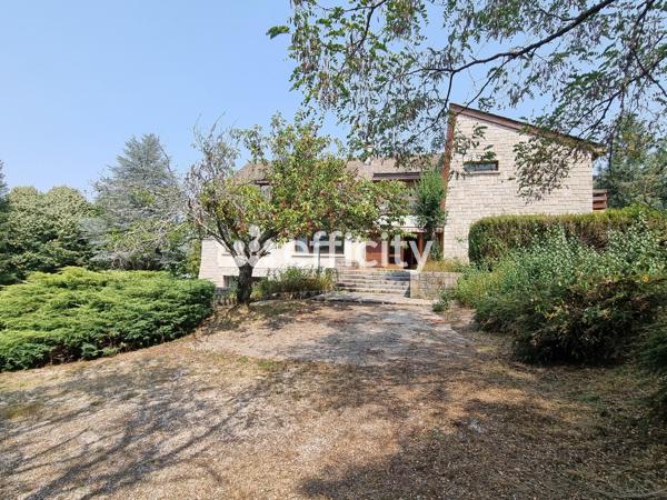Maison 11 pièces - 272 m²