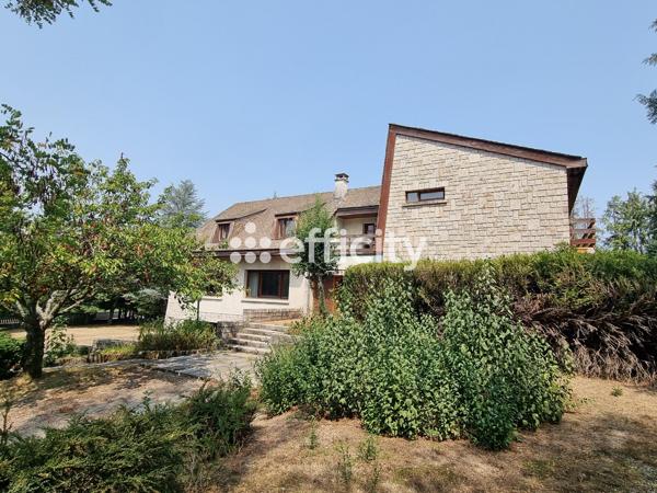 Maison 11 pièces - 272 m²