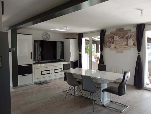 Maison 128 m² environ sur 19920 m² de terrain