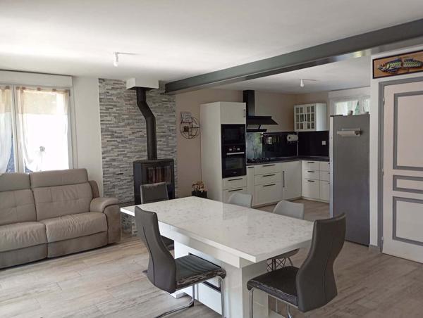 Maison 128 m² environ sur 19920 m² de terrain