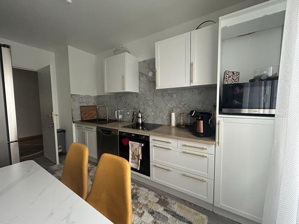 EXCLUSIVITE - APPARTEMENT T4 - 100M² AVEC CAVE ET GARAGE