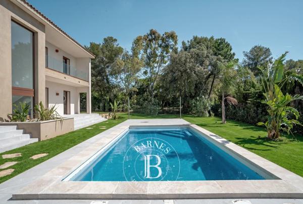 Roquebrune-sur-Argens, Villa 5 Chambres -  182 m² à vendre