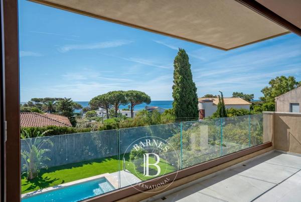 Roquebrune-sur-Argens, Villa 5 Chambres -  182 m² à vendre