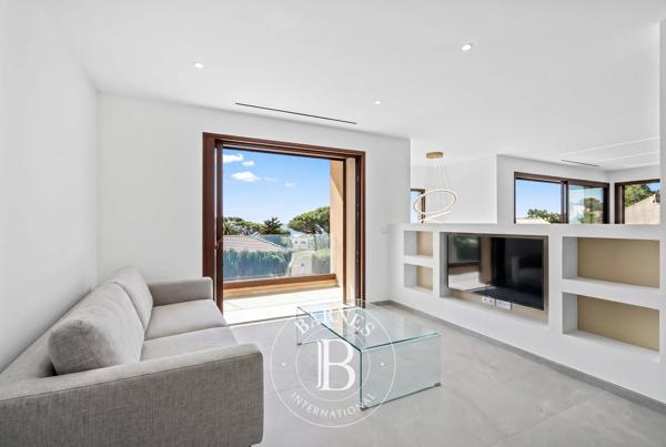 Roquebrune-sur-Argens, Villa 5 Chambres -  182 m² à vendre