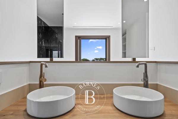 Roquebrune-sur-Argens, Villa 5 Chambres -  182 m² à vendre