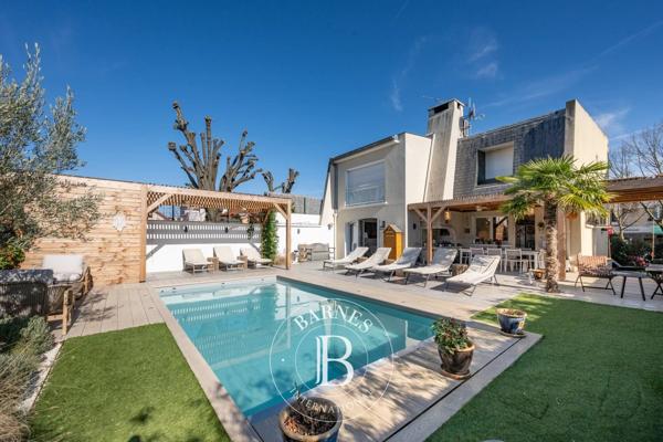 Maisons-Alfort, Maison 4 Chambres -  242 m² à vendre