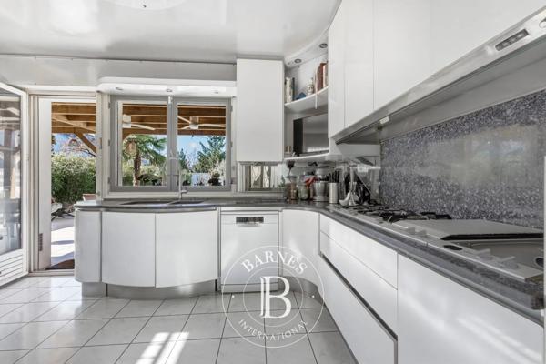 Maisons-Alfort, Maison 4 Chambres -  242 m² à vendre