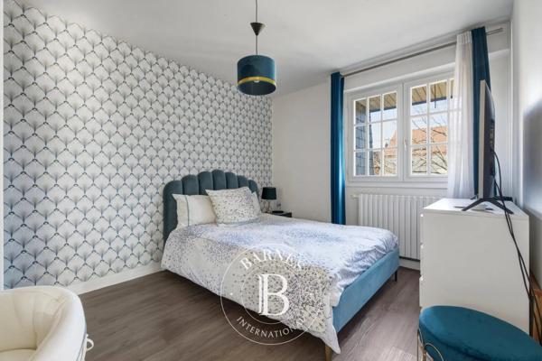 Maisons-Alfort, Maison 4 Chambres -  242 m² à vendre