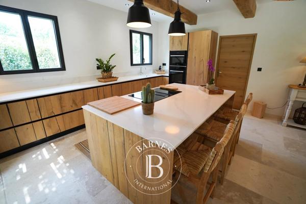Saint-Rémy-de-Provence, Maison 4 Chambres -  200 m² à vendre
