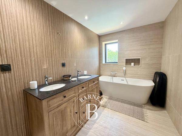 Saint-Rémy-de-Provence, Maison 4 Chambres -  200 m² à vendre