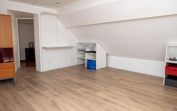 Maison à vendre    10 pièces • 417 m2 Saint-Ay