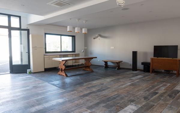 Maison à vendre    10 pièces • 417 m2 Saint-Ay