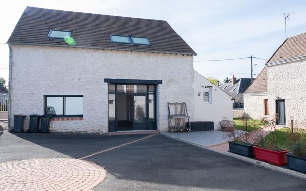 Maison à vendre    10 pièces • 417 m2 Saint-Ay