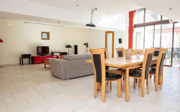 Maison à vendre    10 pièces • 417 m2 Saint-Ay