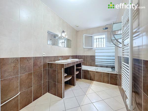 Maison 5 pièces - 103 m² Exclusivité efficity