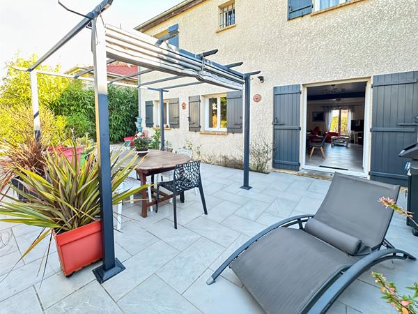 Maison 7 pièces avec terrain de 449 m² à Verrières-le-Buisson, DPE C.