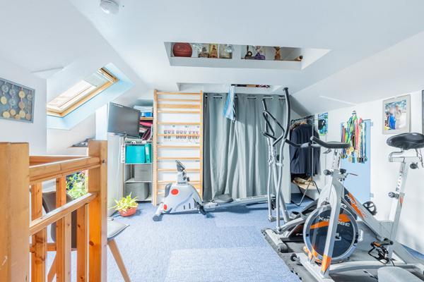 Maison 7 pièces avec terrain de 449 m² à Verrières-le-Buisson, DPE C.