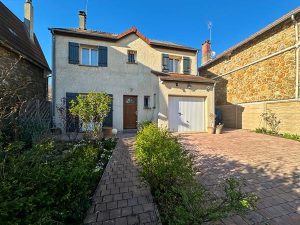 Maison 7 pièces avec terrain de 449 m² à Verrières-le-Buisson, DPE C.