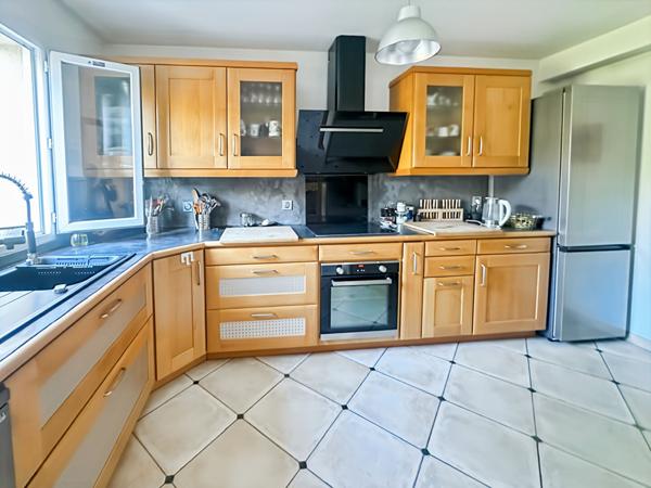 Maison 7 pièces avec terrain de 449 m² à Verrières-le-Buisson, DPE C.