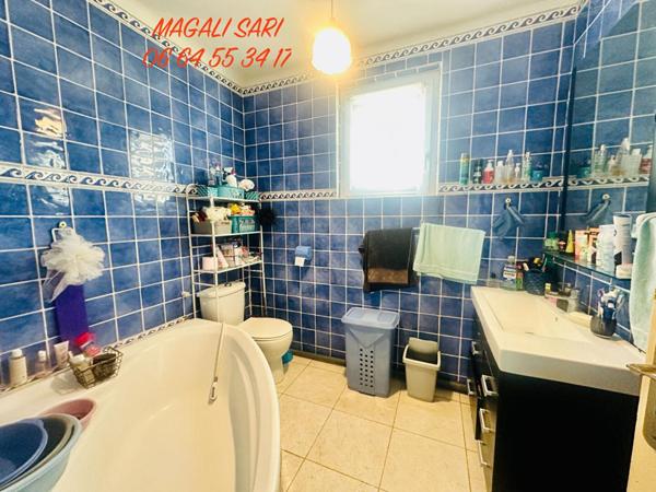 Maison Ales 6 pièce(s) 117 m2