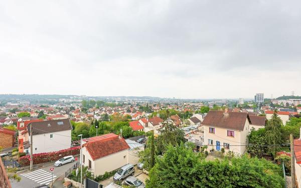 Appartement à vendre    3 pièces • 91 m2 Villemomble