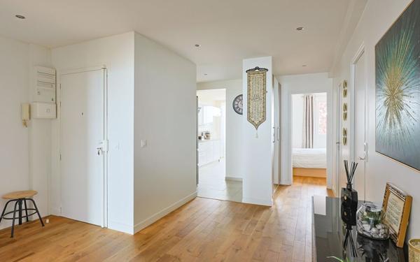 Appartement à vendre    3 pièces • 91 m2 Villemomble