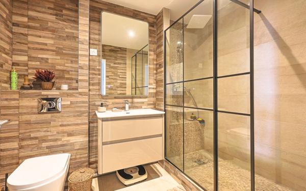 Appartement à vendre    3 pièces • 91 m2 Villemomble