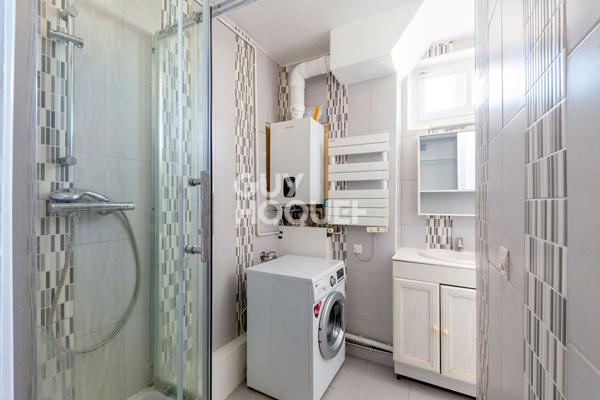 75015 DUPLEIX / COMMERCE- DERNIER ETAGE 3 PIECES 44M²