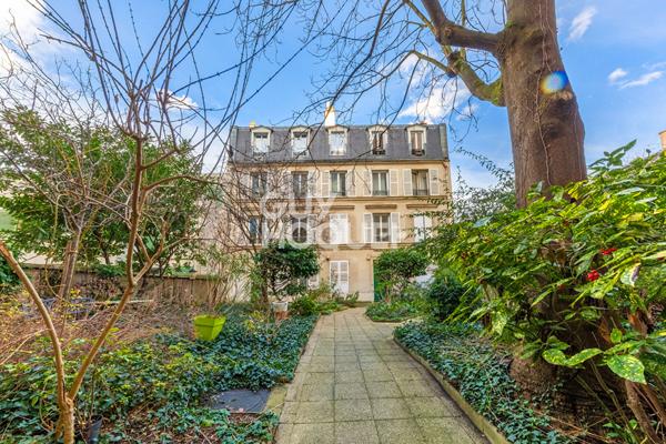 75015 DUPLEIX / COMMERCE- DERNIER ETAGE 3 PIECES 44M²