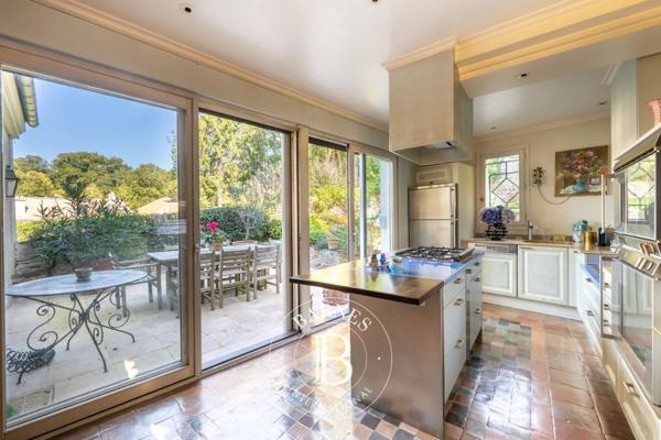 La Celle-Saint-Cloud, Maison 4 Chambres -  251 m² à vendre
