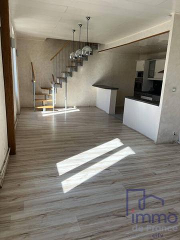 Appartement 5 pièces                                        - 42150 La Ricamarie Réf : 2722-CIFVFOREZVELAY
