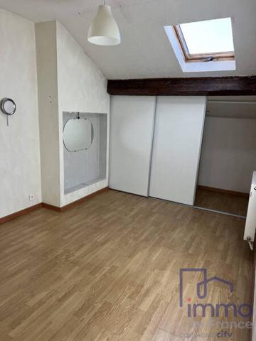 Appartement 5 pièces                                        - 42150 La Ricamarie Réf : 2722-CIFVFOREZVELAY