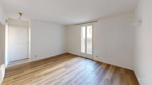 IMMEUBLE DE RAPPORT A CARCASSONNE AVEC GARAGE.