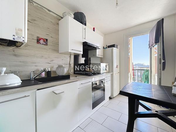 Appartement lumineux avec vue imprenable. Ideal investisseur !