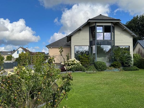 Maison d'architecte Gonneville La Mallet 5 pièce(s) 174 m2