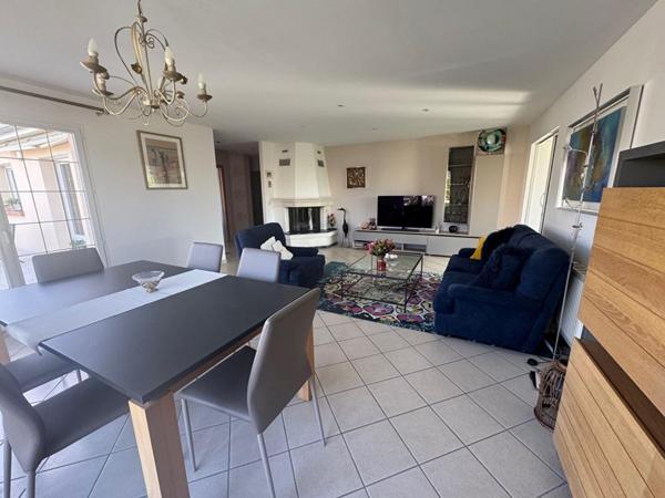 Maison d'architecte Gonneville La Mallet 5 pièce(s) 174 m2