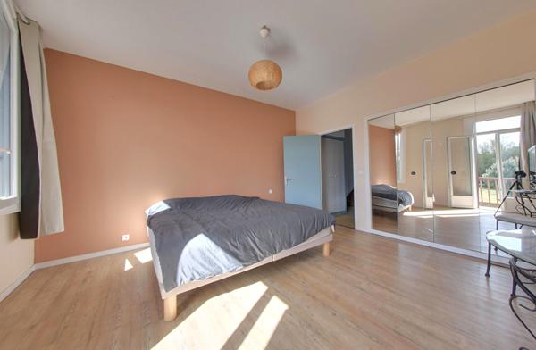 MAGESCQ. Maison de caractère 257 m² .Terrain 1 565 m²