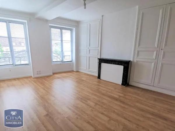 Appartement à louer 4 pièces 97m² Laon (02000)