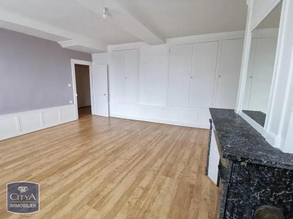 Appartement à louer 4 pièces 97m² Laon (02000)