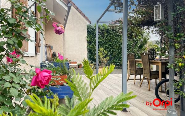 Maison à vendre    5 pièces • 94 m2 Désertines