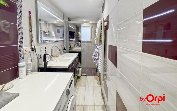 Maison à vendre    5 pièces • 94 m2 Désertines