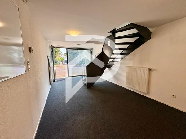 Local commercial 2 pièces 61 m2