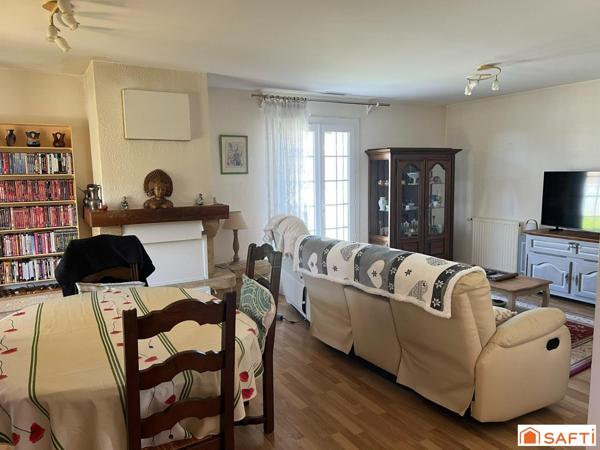 MAISON 105 M2 AVEC PISCINE ET GARAGE DOUBLE